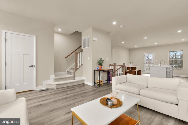 9639 TALL OAKS RD, Montgomery Village, MD 20886