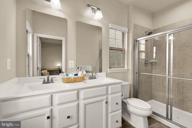 9639 TALL OAKS RD, Montgomery Village, MD 20886