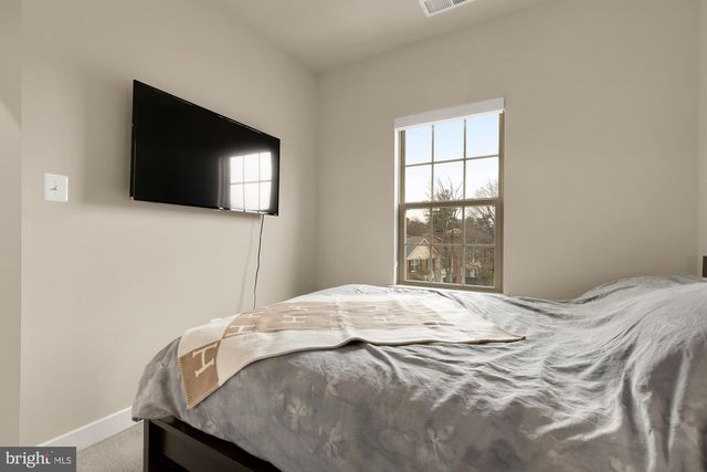 9639 TALL OAKS RD, Montgomery Village, MD 20886