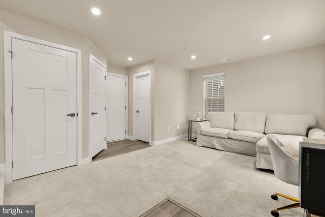 9639 TALL OAKS RD, Montgomery Village, MD 20886