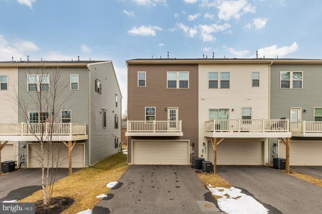 9639 TALL OAKS RD, Montgomery Village, MD 20886