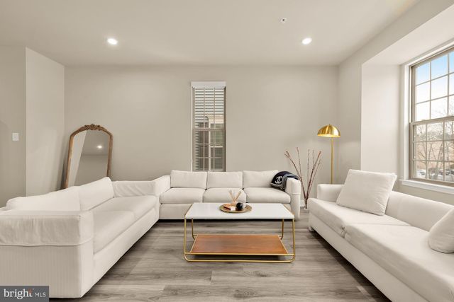 9639 TALL OAKS RD, Montgomery Village, MD 20886