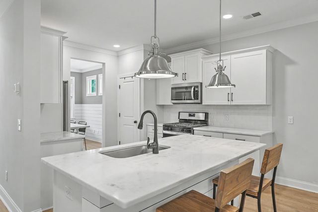 107 Windward Drive, Summerville, SC 29485