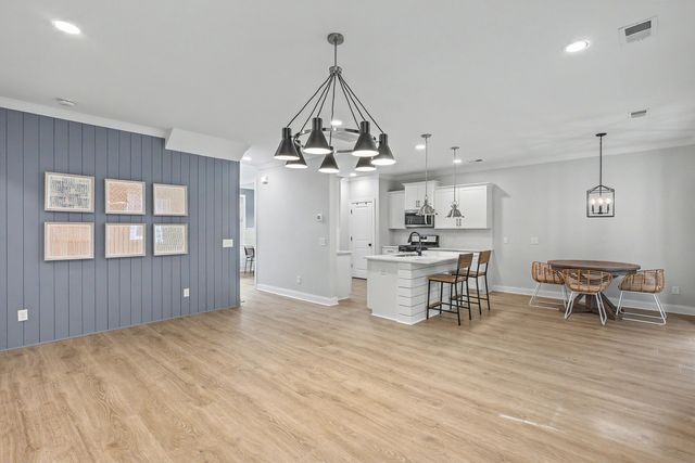 107 Windward Drive, Summerville, SC 29485