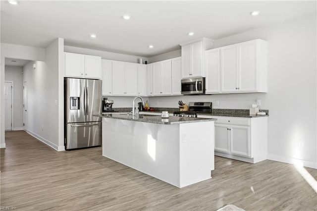 541 Bright Red RN, Chesapeake, VA 23323