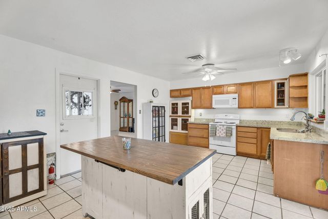 316 N GAYLORD Circle, Mesa, AZ 85213