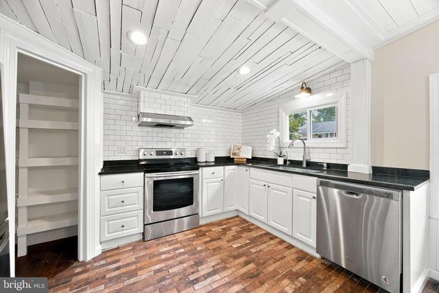 9117 3RD ST, Lanham, MD 20706