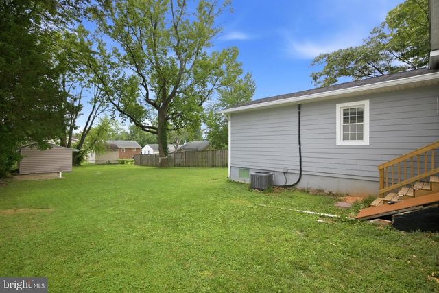 9117 3RD ST, Lanham, MD 20706