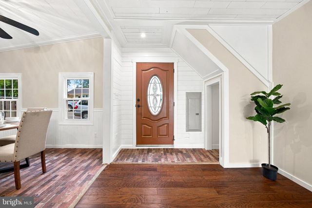 9117 3RD ST, Lanham, MD 20706