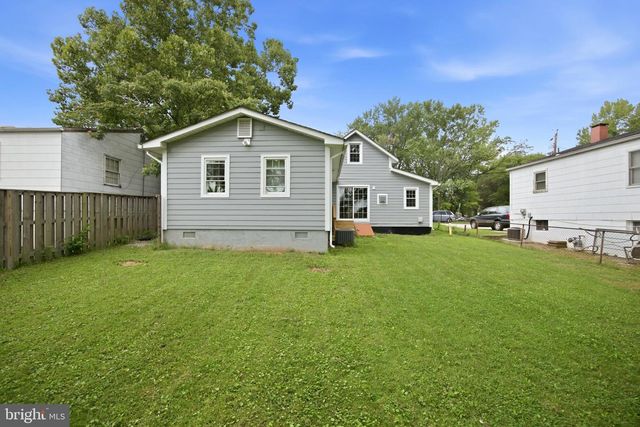 9117 3RD ST, Lanham, MD 20706