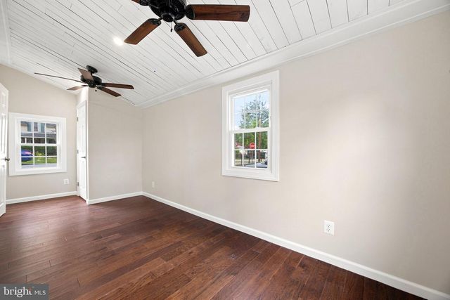 9117 3RD ST, Lanham, MD 20706