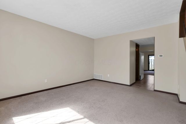 5562 Cartwright Lane, 13, Columbus, OH 43231