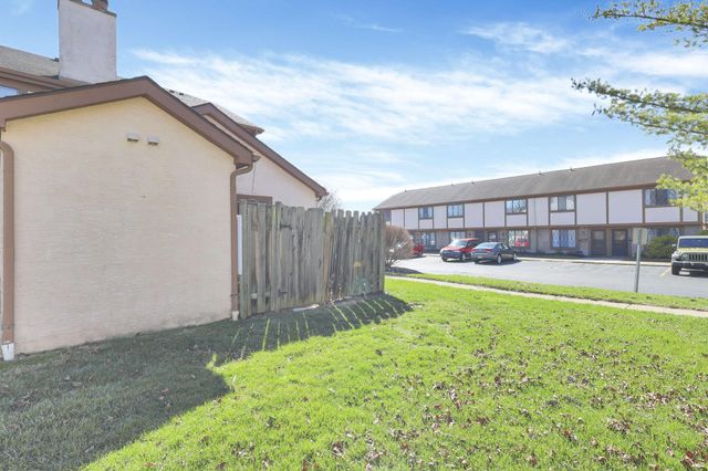 5562 Cartwright Lane, 13, Columbus, OH 43231