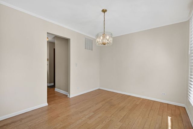 6 Charlestown Court, Bolingbrook, IL 60440