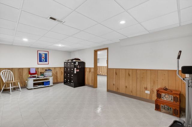 6 Charlestown Court, Bolingbrook, IL 60440