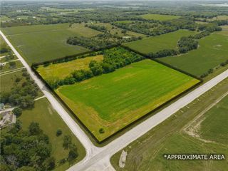 Hospital drive 13.77 Drive, Paola, KS 66071