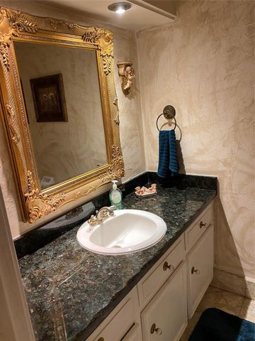 15518 Dawnbrook Dr, Houston, TX 77068