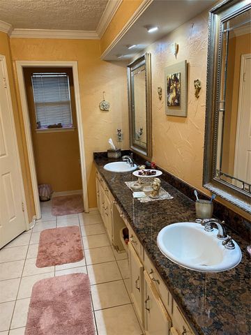 15518 Dawnbrook Dr, Houston, TX 77068