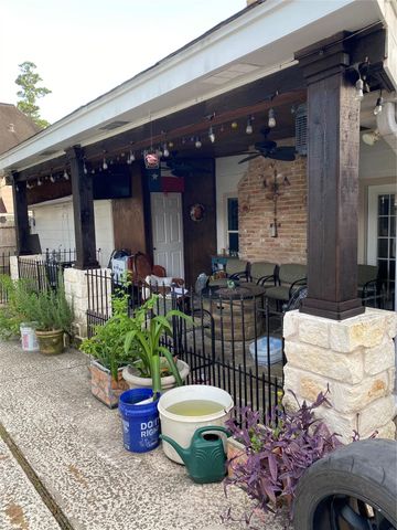 15518 Dawnbrook Dr, Houston, TX 77068