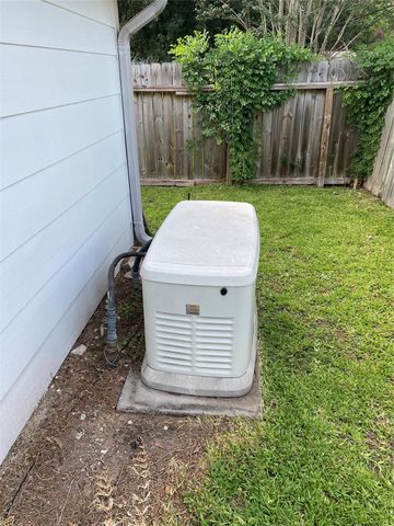 15518 Dawnbrook Dr, Houston, TX 77068