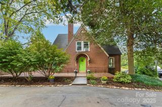 1205 E Union Street, Morganton, NC 28655