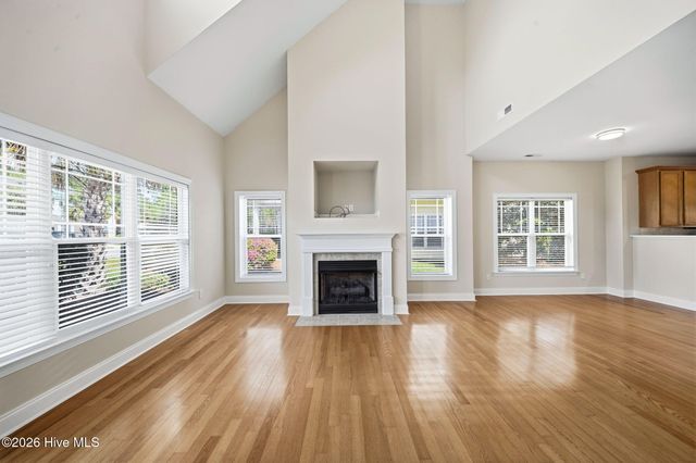 102 Phoebee Court, Hampstead, NC 28443