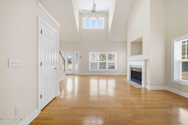102 Phoebee Court, Hampstead, NC 28443