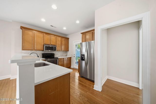 102 Phoebee Court, Hampstead, NC 28443