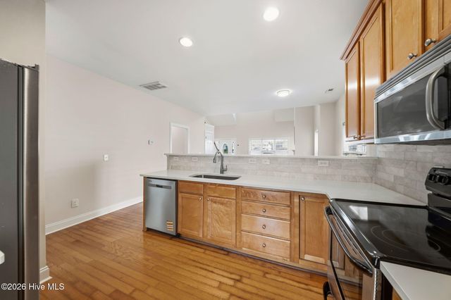 102 Phoebee Court, Hampstead, NC 28443