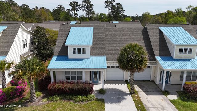 102 Phoebee Court, Hampstead, NC 28443