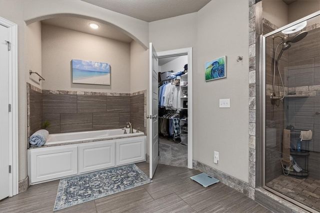 5311 S 60th Place, Rogers, AR 72758