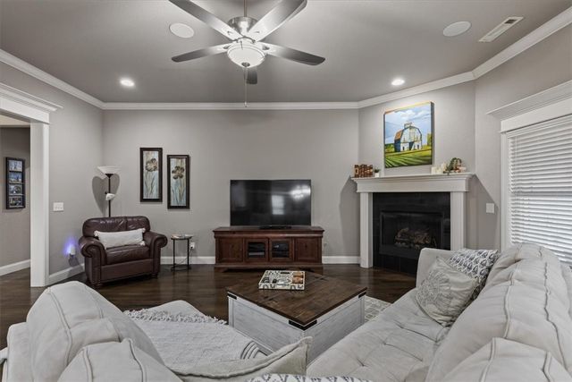 5311 S 60th Place, Rogers, AR 72758