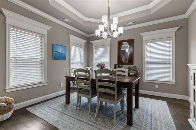 5311 S 60th Place, Rogers, AR 72758