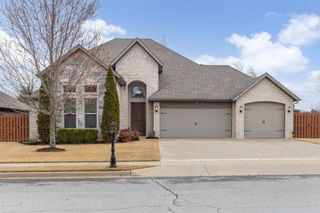 5311 S 60th Place, Rogers, AR 72758