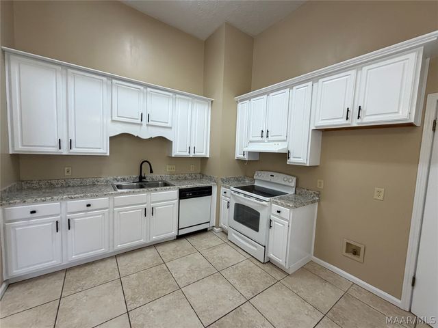 7000 GIVENS Court, Montgomery, AL 36117