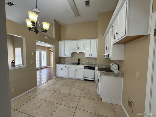 7000 GIVENS Court, Montgomery, AL 36117