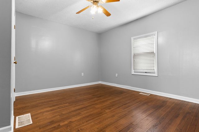 37 Ashland Avenue, Winchester, KY 40391