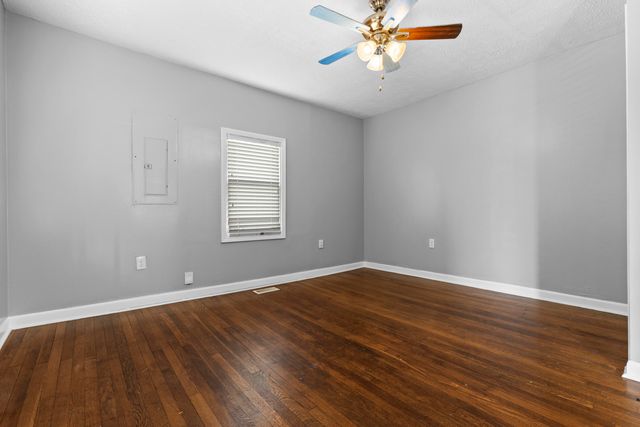 37 Ashland Avenue, Winchester, KY 40391