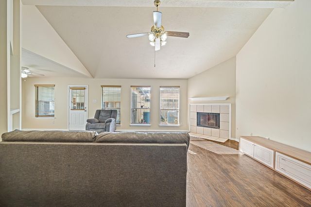 12407 Fox Trace Lane, Houston, TX 77066