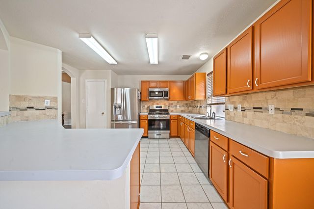 12407 Fox Trace Lane, Houston, TX 77066