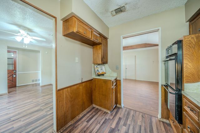 1517 Meadow Court, Midlothian, TX 76065