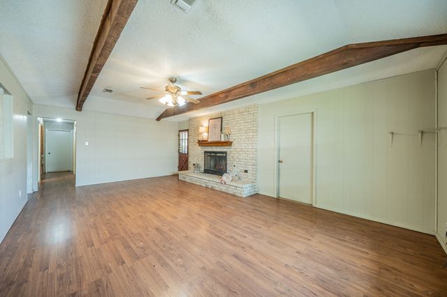 1517 Meadow Court, Midlothian, TX 76065