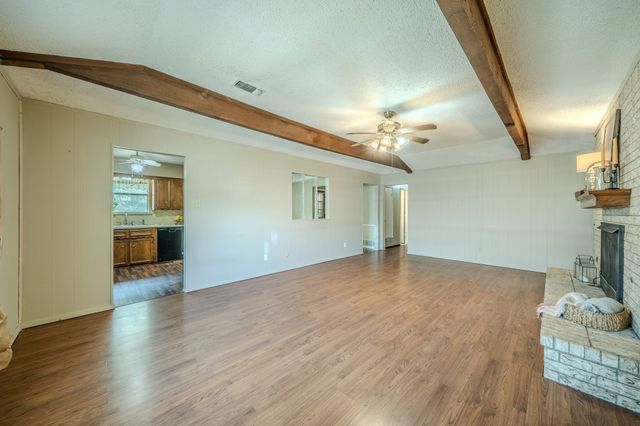 1517 Meadow Court, Midlothian, TX 76065