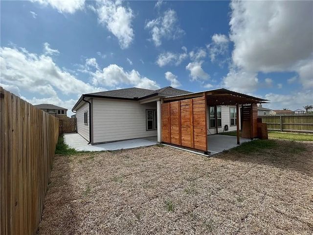 2229 Ruby Dr, Corpus Christi, TX 78414