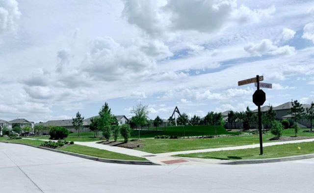 15349 Dapple Bluff Lane, Conroe, TX 77302