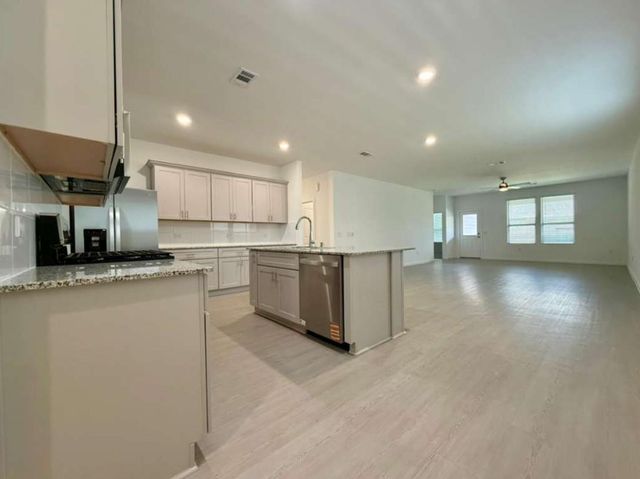 15349 Dapple Bluff Lane, Conroe, TX 77302