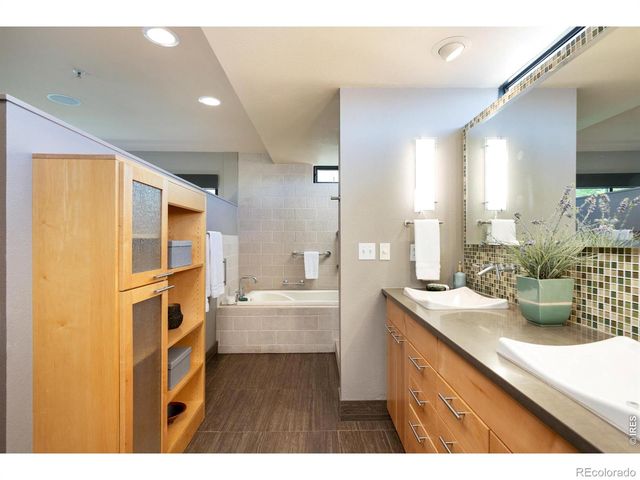 812 Walnut Street F, Boulder, CO 80302
