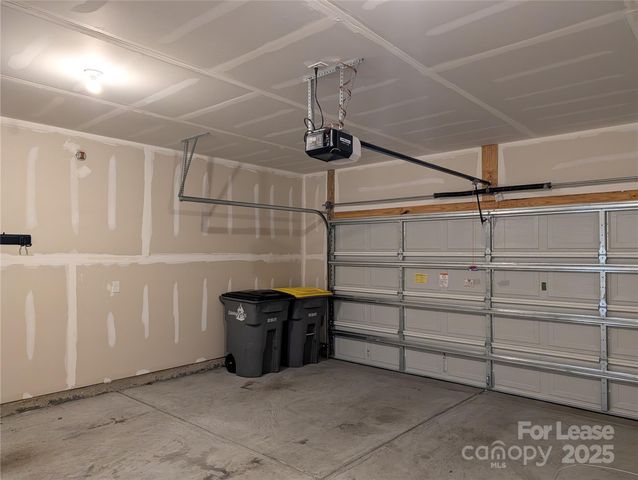 10731 Claystone Drive, Davidson, NC 28036