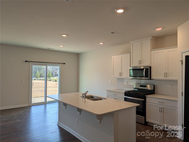 10731 Claystone Drive, Davidson, NC 28036