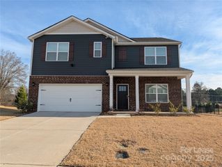 10731 Claystone Drive, Davidson, NC 28036